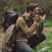 Fotografas, kuris stoja akistaton su gamtos stichijomis