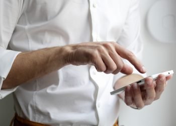 Avitelos specialistų patarimai, renkantis mobilų telefoną.