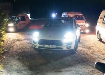 netoli-vilniaus-gausios-policijos-pajegos-apsupo-prabangu-„porsche“,-itariama-pavogta-vokietijoje