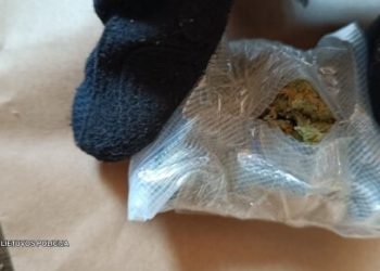 per-slapta-operacija-policija-taikesi-i-motina,-bet-demaskavo-jos-paaugli-sunu
