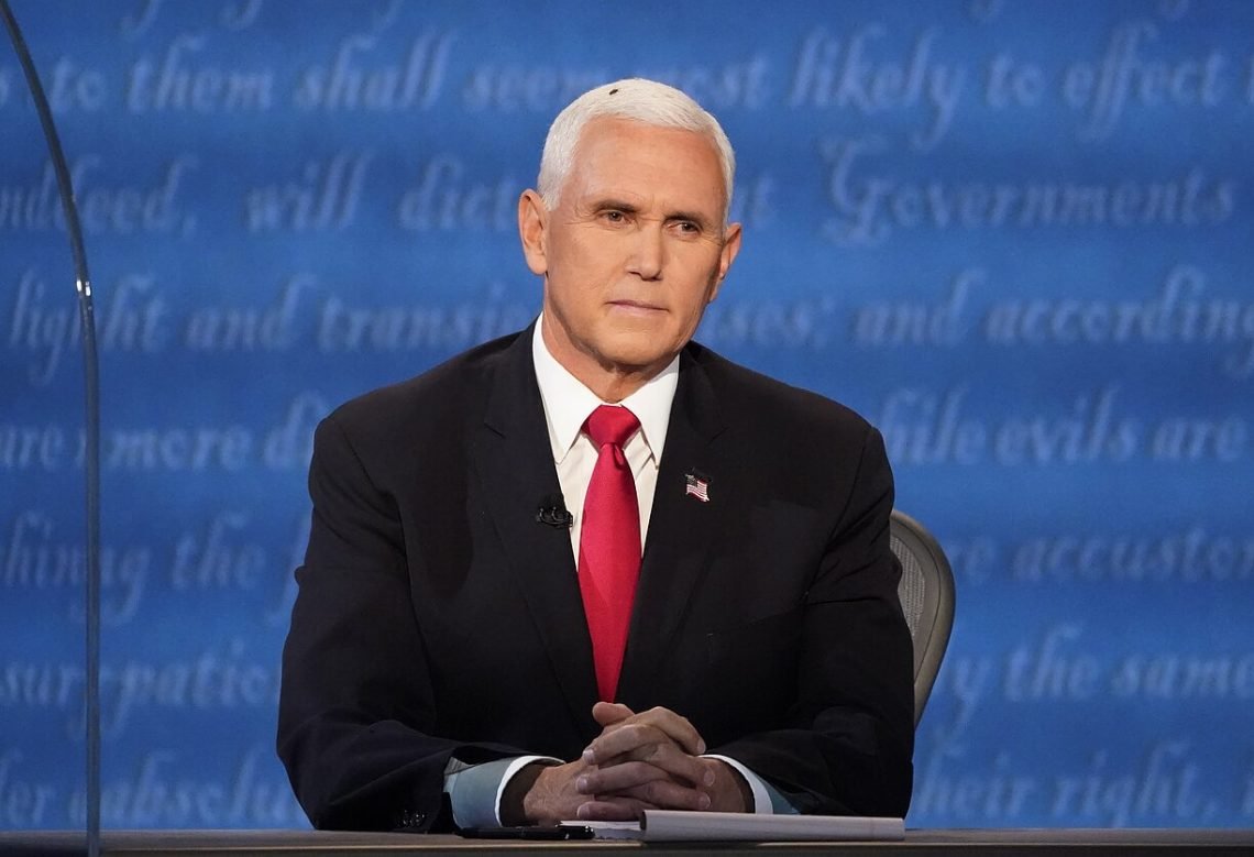 buves-jav-viceprezidentas-pence’as-traukiasi-is-varzybu-del-prezidento-posto