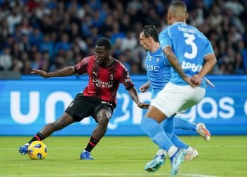 dvieju-ivarciu-deficita-panaikinusi-„napoli“-ekipa-isplese-lygiasias-su-„ac-milan“