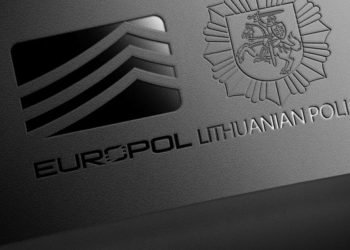 tarptautine-operacija:-europoje-suimti-penki-desiniojo-sparno-teroristai,-vienas-is-ju-lietuvoje