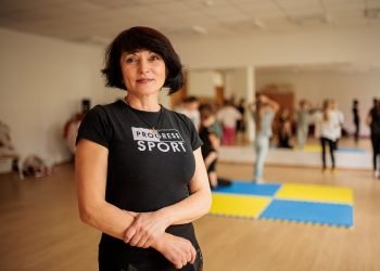pedagoge-is-mariupolio-vilniuje-moko-vaikus-cirko-meno:-kiekvienas-gali-tapti-cirko-artistu