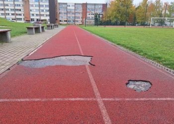 neseniai-suremontuotus-stadionus-vel-reikia-remontuoti