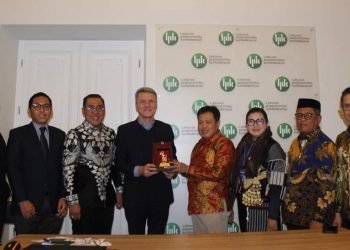 indonezijos-parlamentarai-apsilanke-lietuvos-pramonininku-konfederacijoje