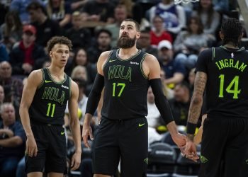 valanciunas-mete-pro-sali,-o-„pelicans“-pergaliu-serija-nutruko-jutoje