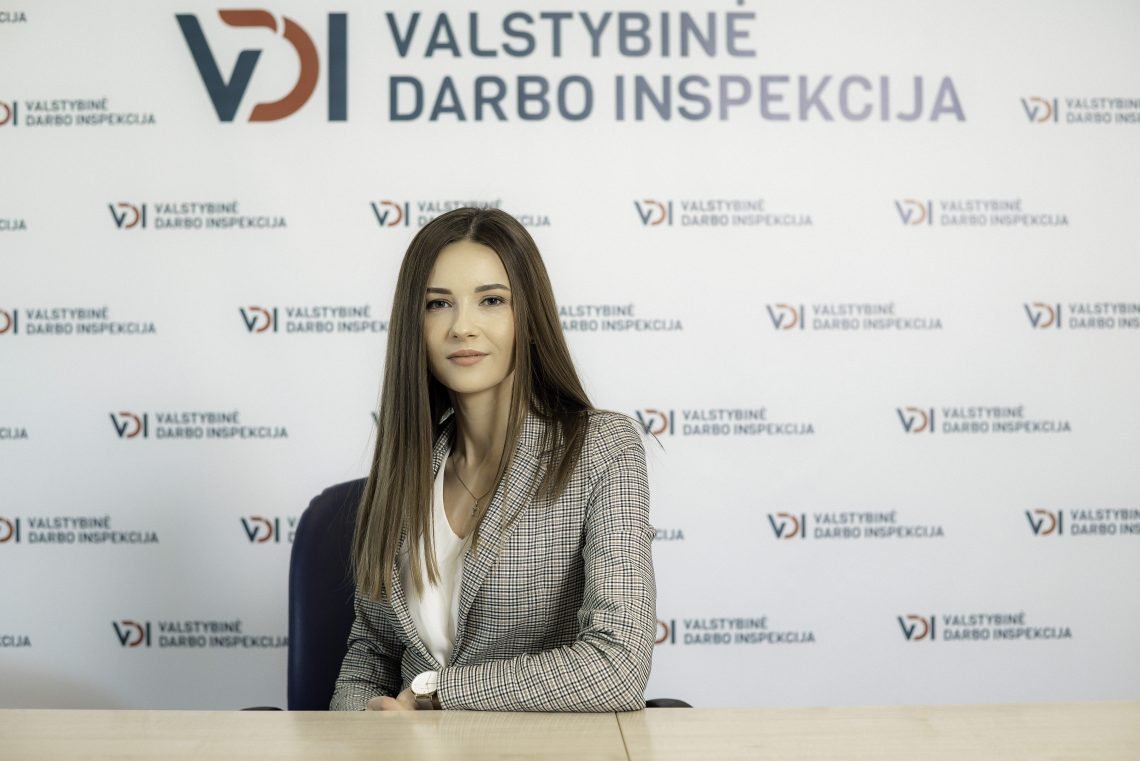 Kasmetinių atostogų perkėlimas ir pratęsimas: ką daryti, jei darbuotojas suserga prieš atostogas arba jų metu?