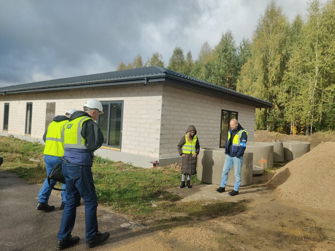 Lietuvos ir Latvijos inspektoriai su ELA atstovais Lietuvoje atliko bendrą patikrinimą statybos įmonėje
