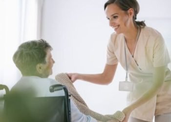 ambulatorine-slauga-namuose:-pagalba,-padedanti-pacientui-ilgiau-islikti-savarankiskam