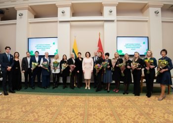 prezidenturoje-pagerbti-ir-apdovanoti-fizinio-ugdymo-pedagogai