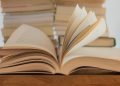 dovile-filmanaviciute-per-sventes-kviecia-dovanoti-skaitymo-dziaugsma:-rekomenduoja-10-knygu-vaikams-ir-suaugusiems