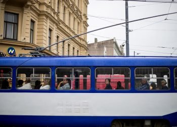 latvijos-gyventoju-skaicius-2023-metais-sumazejo-iki-1,872-mln.-zmoniu