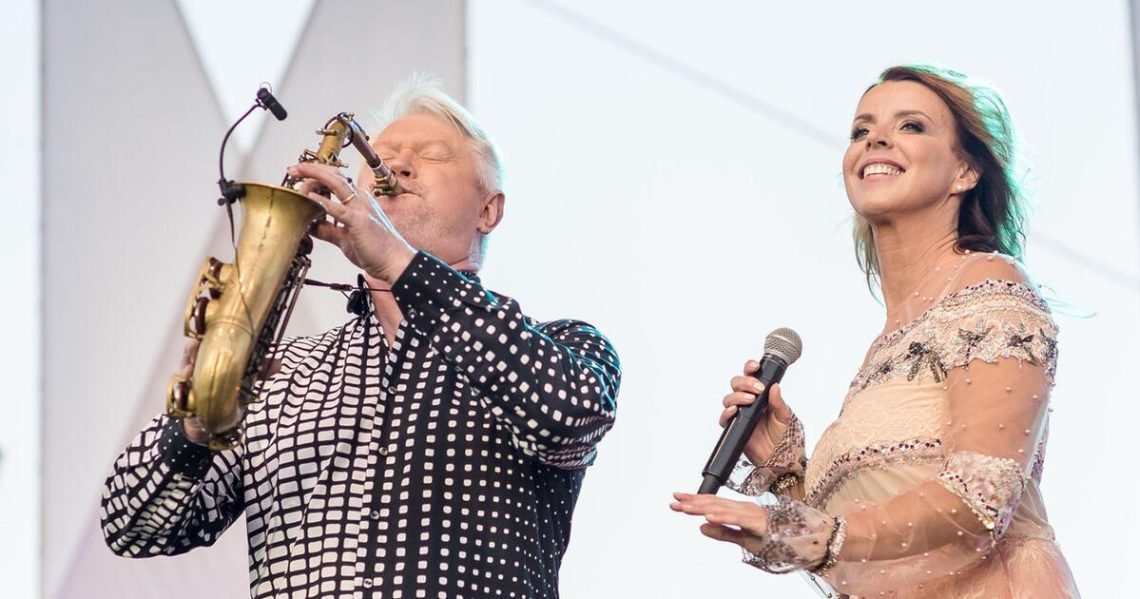 legendinis-festivalis-„nida“-grizta:-30-aji-jubilieju-sves-su-buriu-zvaigzdziu-ir-renginiu-gausa