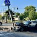 tarnybos-isskubejo-i-avarija-vilniuje:-susidure-du-automobiliai,-bmw-rezesi-dar-ir-i-stulpa