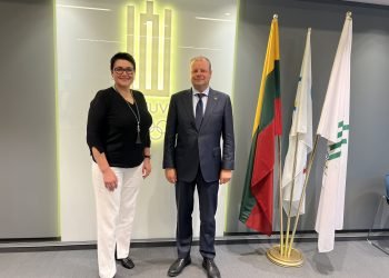 demokratu-sajungos-„vardan-lietuvos“-pirmininkas-saulius-skvernelis-pasirase-susitarima-del-lietuvos-sporto-strategijos-sukurimo