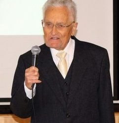 telsiu-garbes-piliecio-vardas-suteiktas-adolfui-kisonui