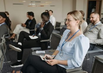 dalyvauk-tarptautineje-konferencijoje,-skirtoje-smurtui-pries-moteris