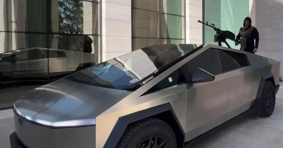 „jus-rimtai-taip-toli-atsilikes…“-–-elonas-muskas-patikslino-informacija-apie-kadyrovui-„padovanota“-„tesla-cybertruck“.