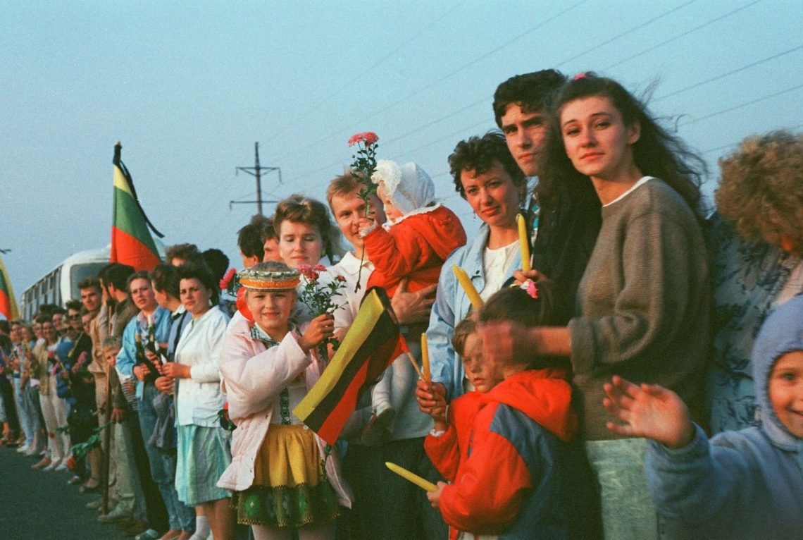 premjere:-baltijos-kelias-primena,-kad-turime-nuolat-tvirtinti-savo-nepriklausomybes-mura