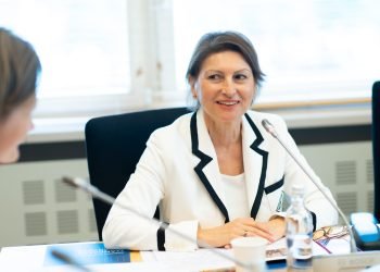 e.-leontjeva-apie-kaupimo-pensijai-nutraukima:-turi-buti-numatytas-baigtinis-priezasciu-sarasas