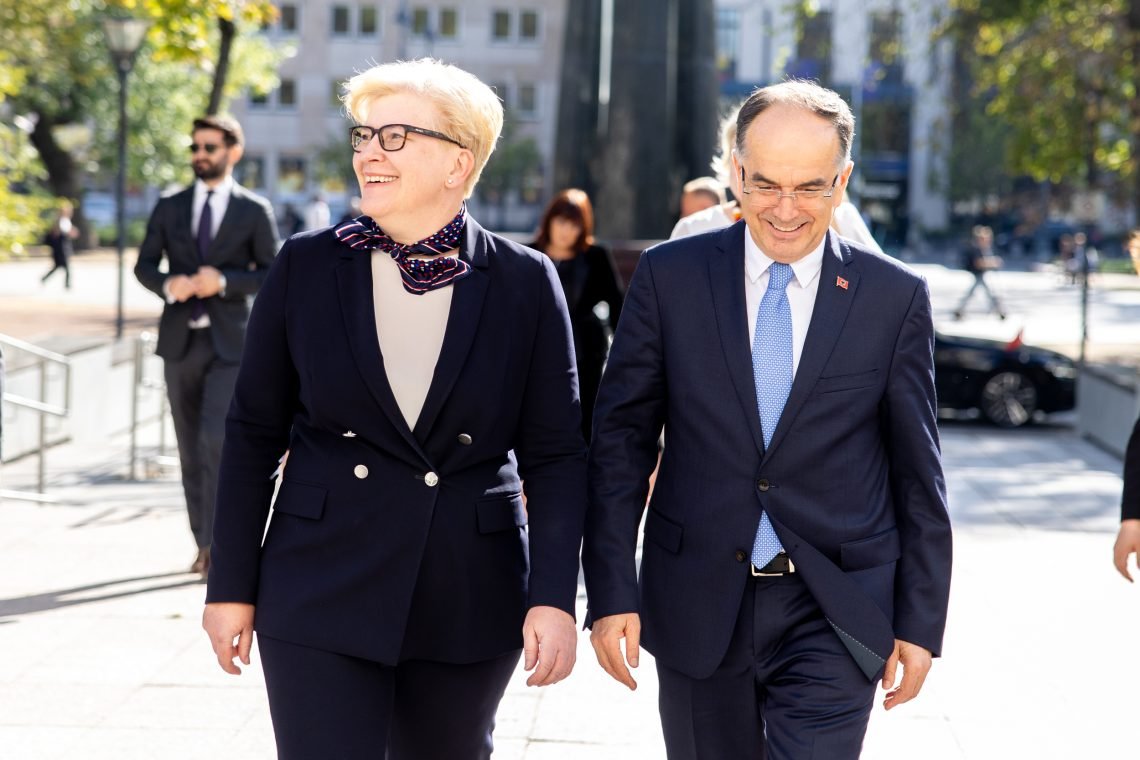 ministre-pirmininke-susitiko-su-albanijos-prezidentu-bajram-begaj