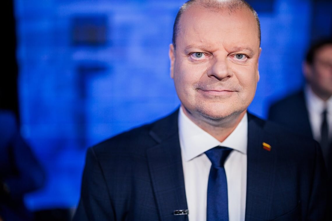 skvernelis:-lietuvai-reikes-normalizuoti-santykius-su-kinija,-bet-nesiklaupti-ant-keliu
