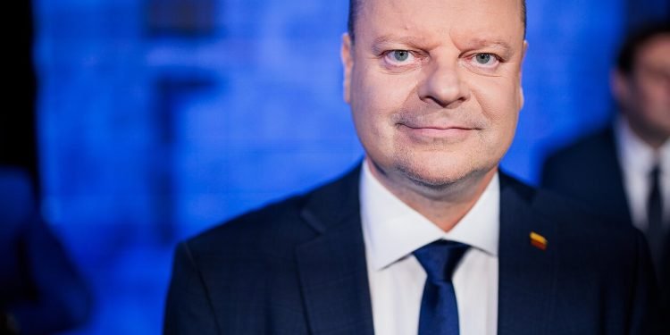 skvernelis:-lietuvai-reikes-normalizuoti-santykius-su-kinija,-bet-nesiklaupti-ant-keliu