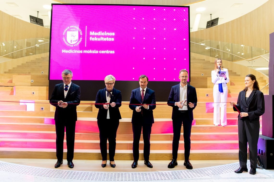 uzbaigtas-dar-vienas-valstybines-svarbos-mokslo-infrastrukturos-projektas:-santaros-slenyje-atidarytas-inovatyvus-medicinos-mokslo-centras