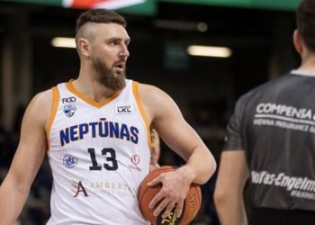 klaipedos-„neptunas“-toliau-nenugalimas-lkl:-po-pergales-utenoje-jau-lenkia-ir-„zalgiri“,-ir-„ryta“