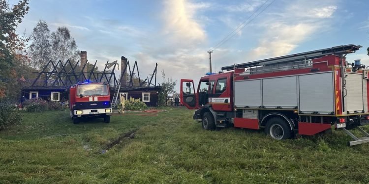 tragedija-sirvintu-rajone-–-per-gaisra-zuvo-moteris-ir-sunus