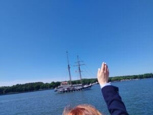„Vėjo, vėjo, vėjo!“ – „Brabander“ išlydėtas į tarptautinę regatą