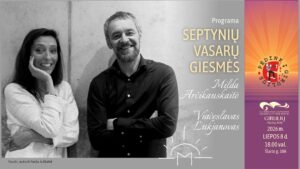 Muzikinė programa „Septynių vasarų giesmės“ su dainininke Milda Arčikauskaite ir aktoriumi Viačeslavu Lukjanovu. Iš renginių ciklo „Pėdink į Girulius“. 