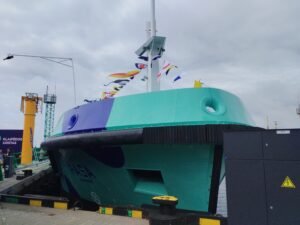 Laivas „Rasa“ – pirmasis Baltijos jūros regione ir vienas pirmųjų pasaulyje tanklaivių, varomų žaliuoju vandeniliu ir elektra. D. Lukauskienės nuotr.