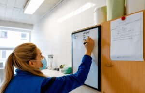 Klaipėdos universiteto (KU) doktorantė Laura Lupeikaitė-Kuncienė tapo pirmąja lietuve, pelniusia UNESCO programos „Žmogus ir biosfera“ (MAB) jaunųjų mokslininkų apdovanojimą „MAB Young Scientists Award – Prince Albert I of Monaco