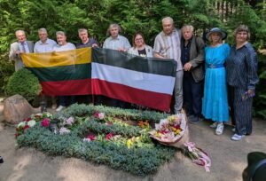 Jonaičiuose atidengtas Vydūno atminimą įamžinantis paminklinis akmuo