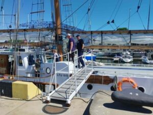 Burlaivis „Brabander“ išlydėtas į prestižinę regatą „The Tall Ships Races 2026“
