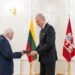 Prezidentas Valstybės dienos proga įteikia valstybės apdovanojimus. Roberto Dačakus nuotr.