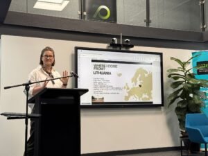Klaipėdos universiteto doktorantė Eglė Stonkė Australijoje ieškojo, kas sieja Kuršių neriją ir Didįjį barjerinį rifą