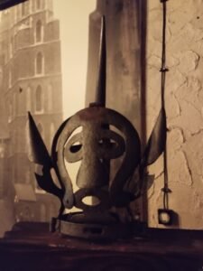 Metalinė kaukė