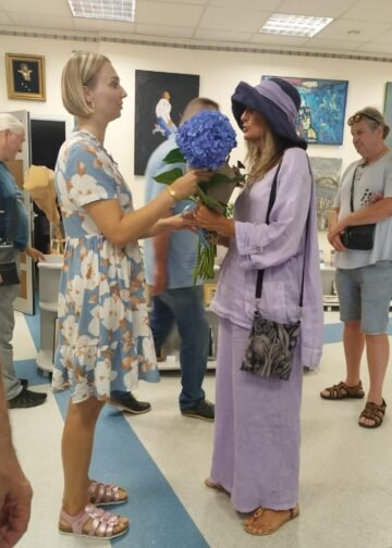 Menininkės kūrybą parodos atidaryme pristatė „Lyceum“ galerijos parodų kuratorė Agota Olimpija Bričkutė ir dailininkės teta, rašytoja Jolita Herlyn.