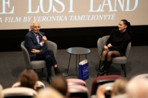 Filmo centre – Lietuvos povandeninės archeologijos pradininkas V. Žulkus ir jo dešimtmečius vykdyti tyrimai. 