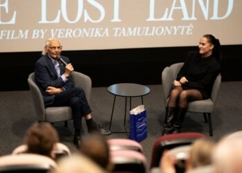 Filmo centre – Lietuvos povandeninės archeologijos pradininkas V. Žulkus ir jo dešimtmečius vykdyti tyrimai.